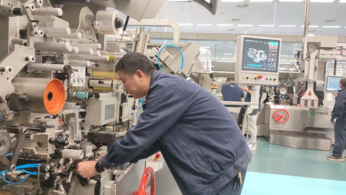 湖南中煙零陵卷煙廠引進第二臺國產中速卷接包機組，譜寫智能制造新篇章